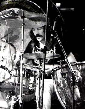 Una foto del baterista John Bonham