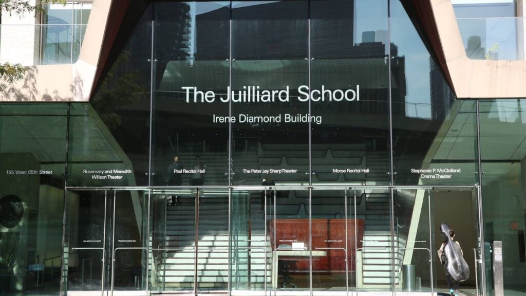Exterior de la Escuela de Música Julliard