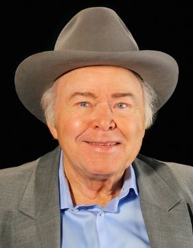Un tiro en la cabeza del famoso banjoista Roy Clark