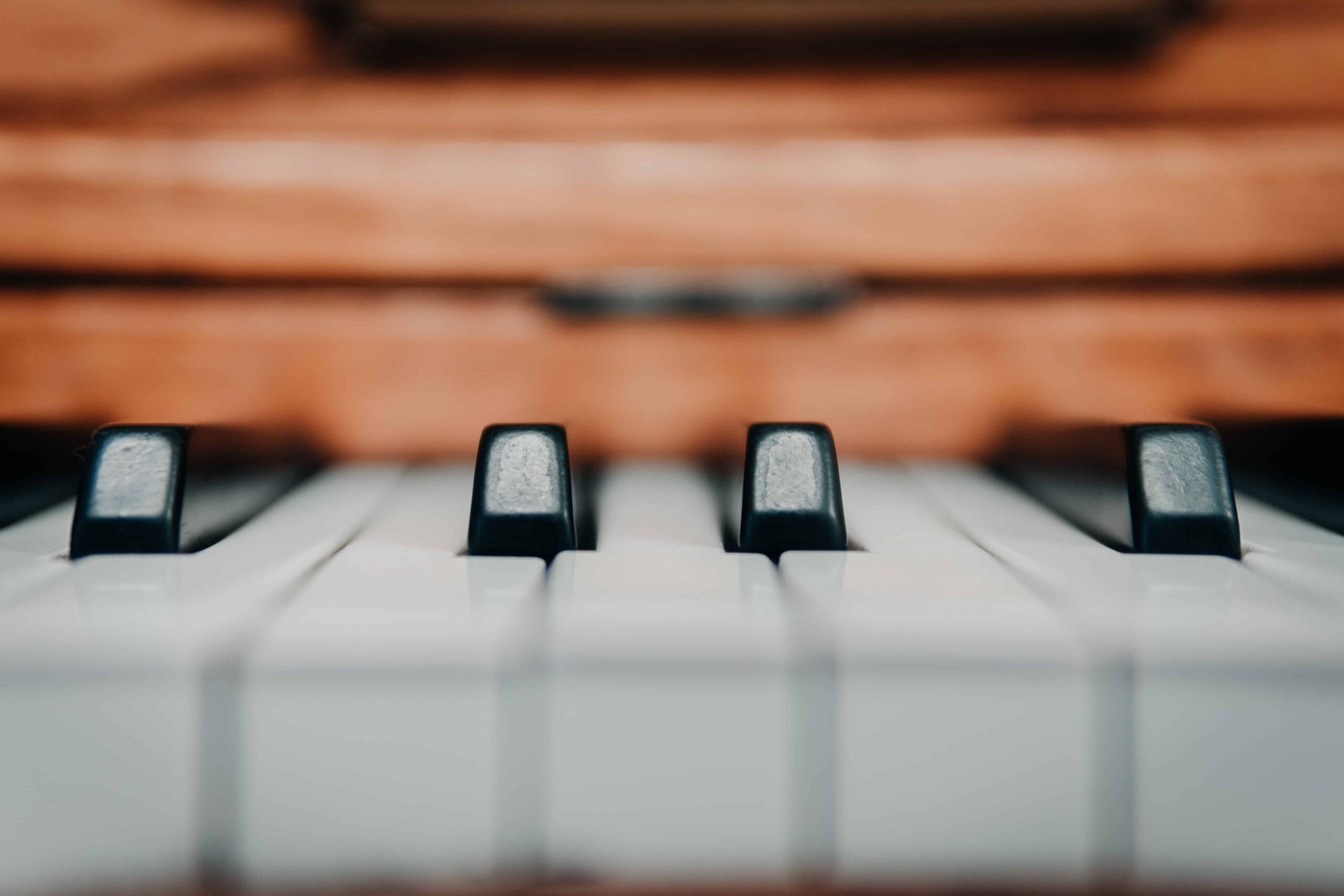 teclas negras en el piano